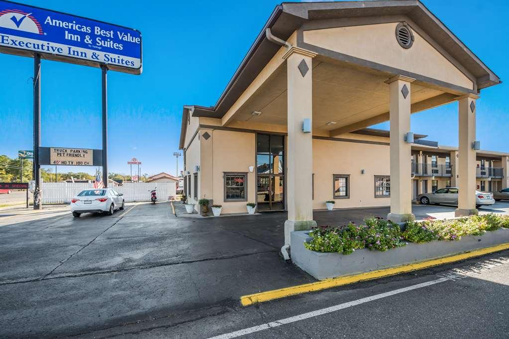 Americas Best Value Inn Arkadelphia Buitenkant foto