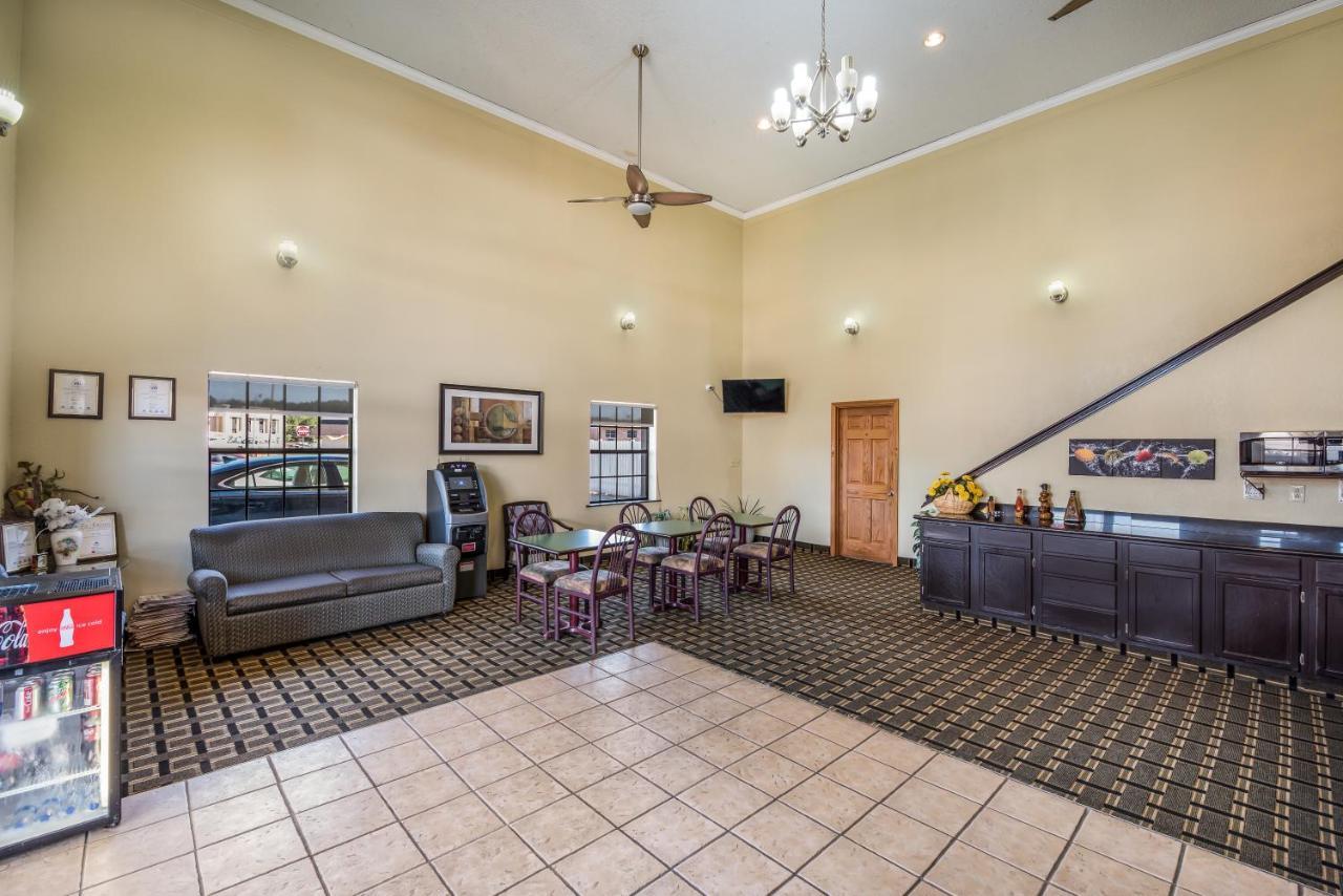 Americas Best Value Inn Arkadelphia Buitenkant foto