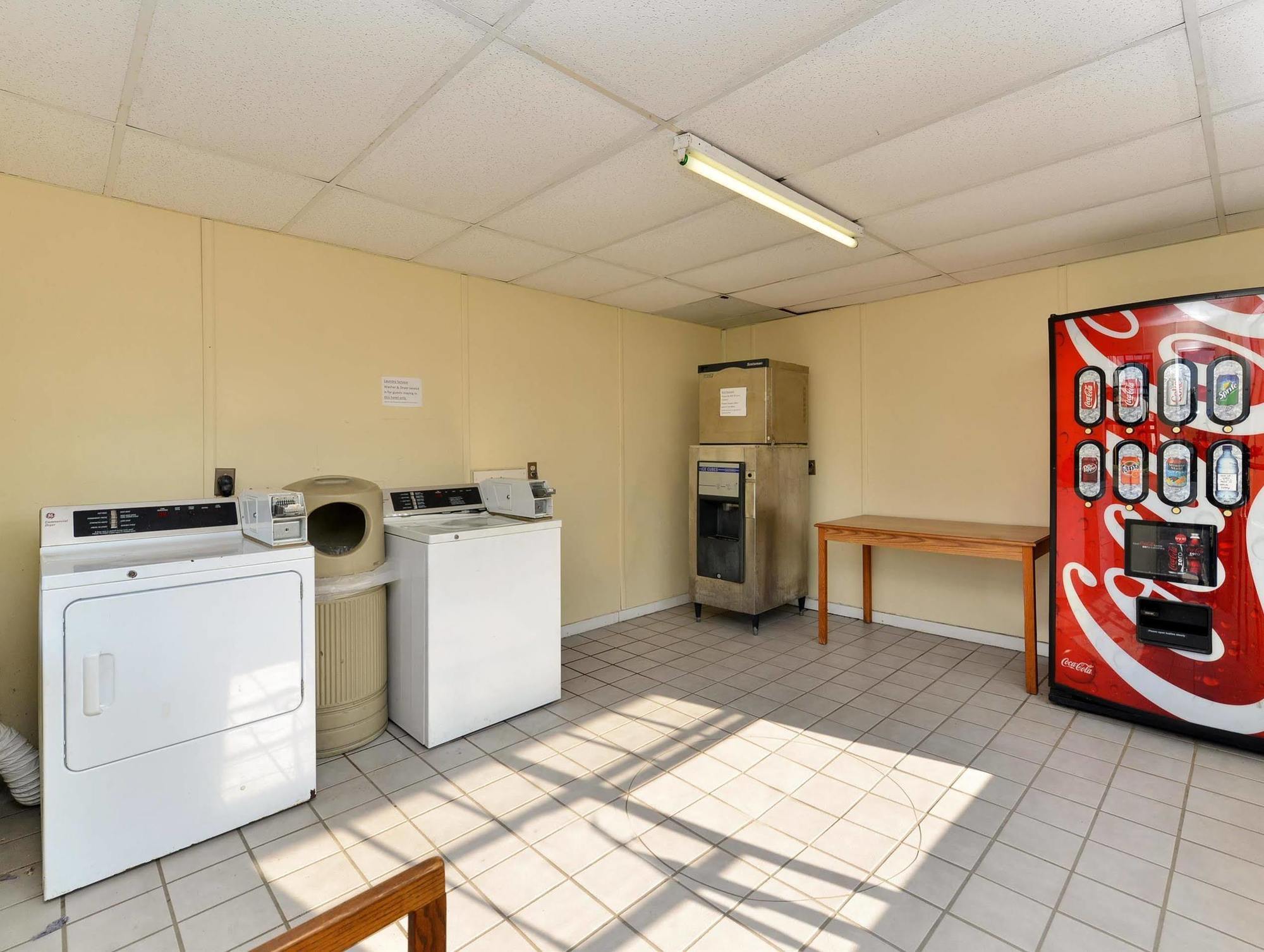 Americas Best Value Inn Arkadelphia Buitenkant foto